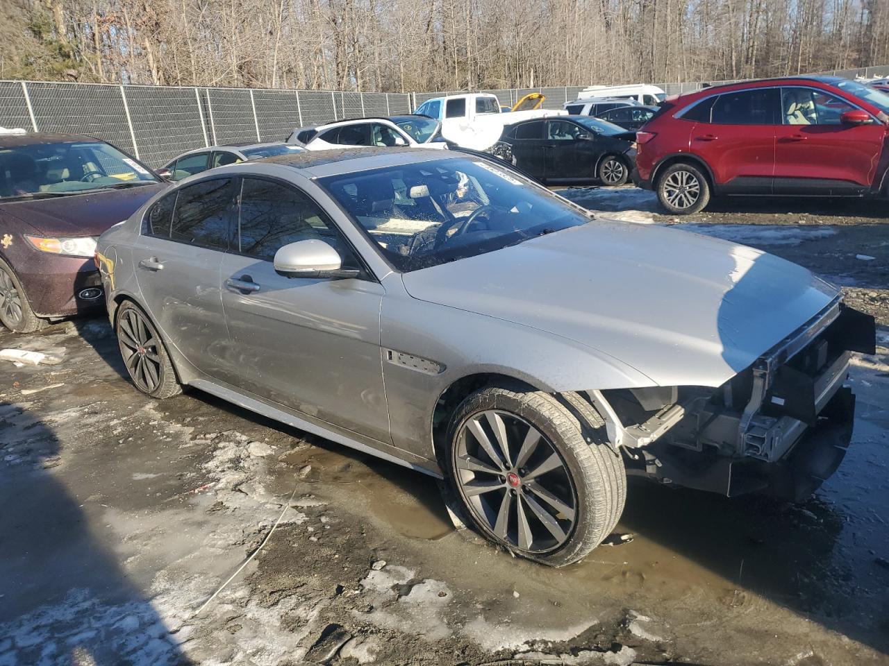 2017 Jaguar XE - Image 4