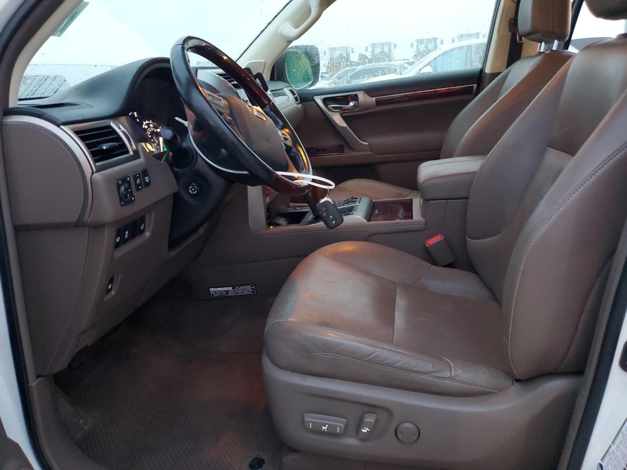 2016 Lexus GX - Image 7