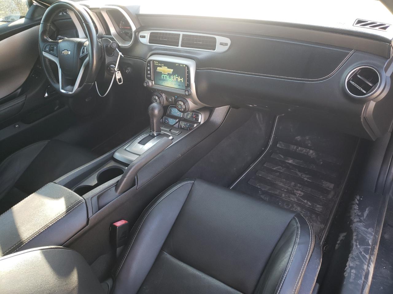 2015 Chevrolet Camaro - Image 8