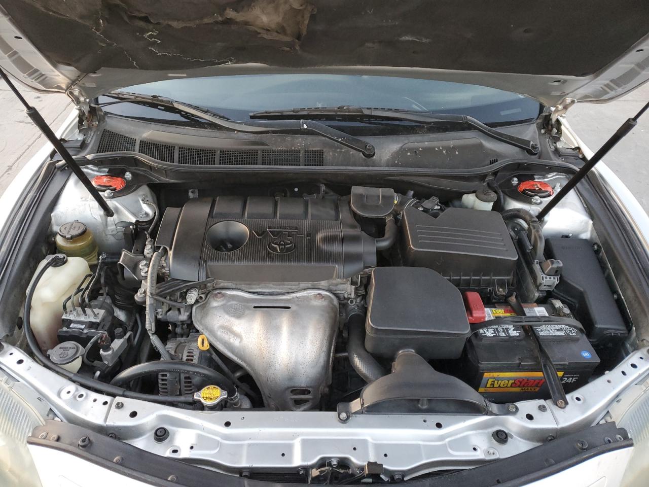 2011 Toyota Camry - Image 11