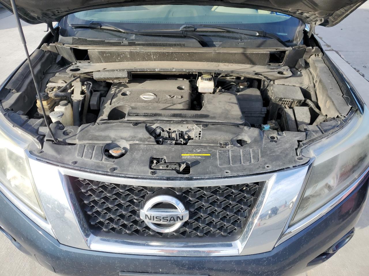 2014 Nissan Pathfinder - Image 12