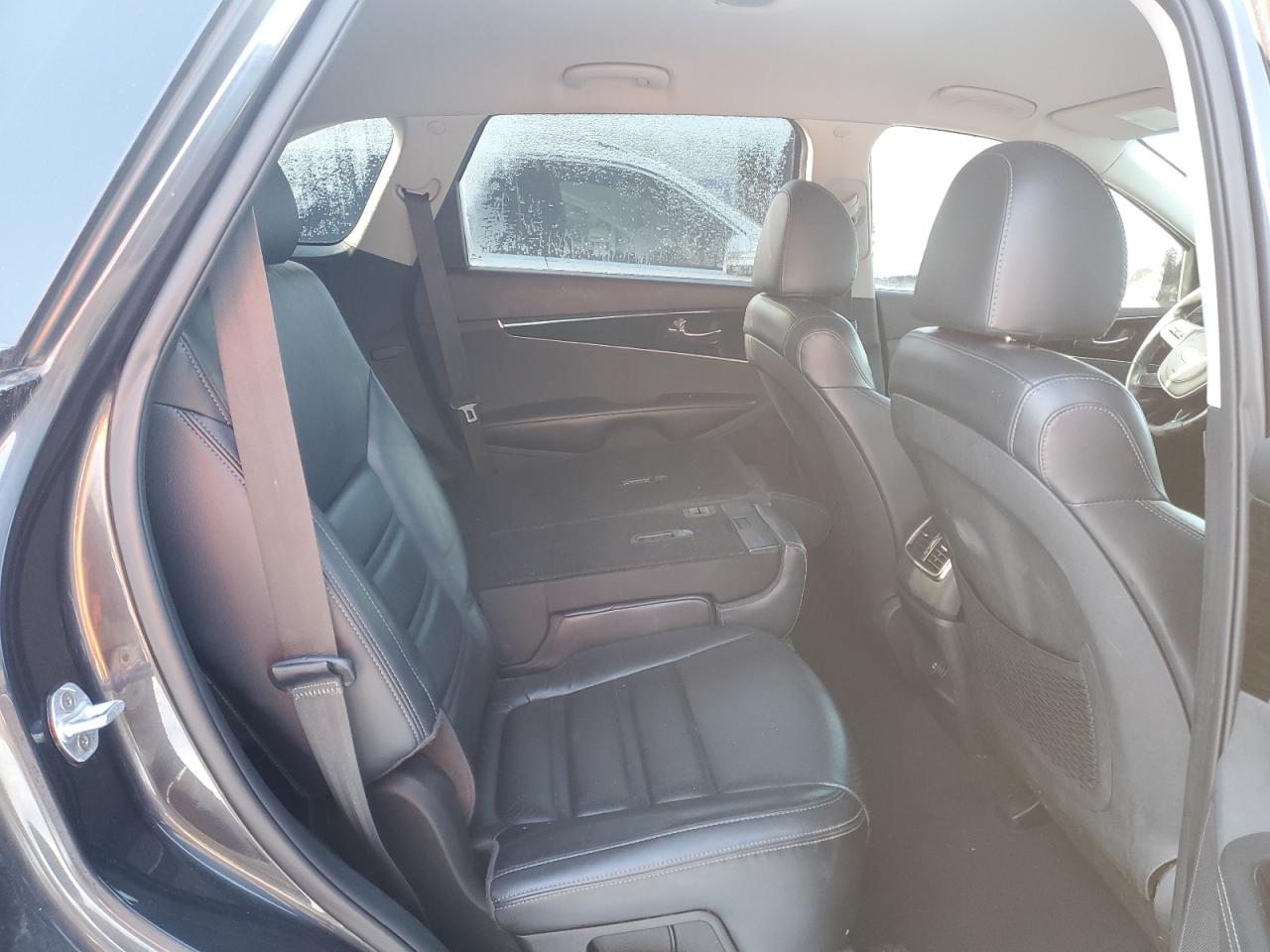 2019 Kia Sorento - Image 11