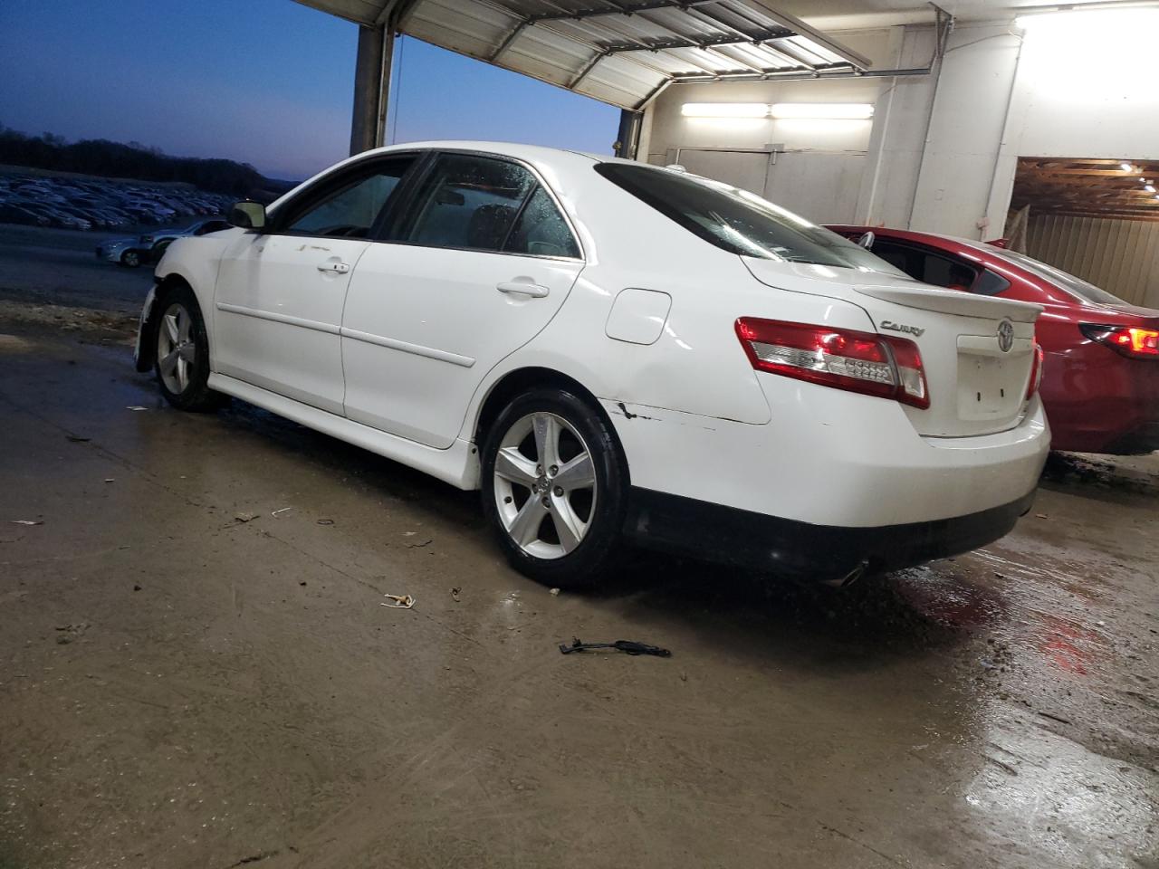 2011 Toyota Camry - Image 2