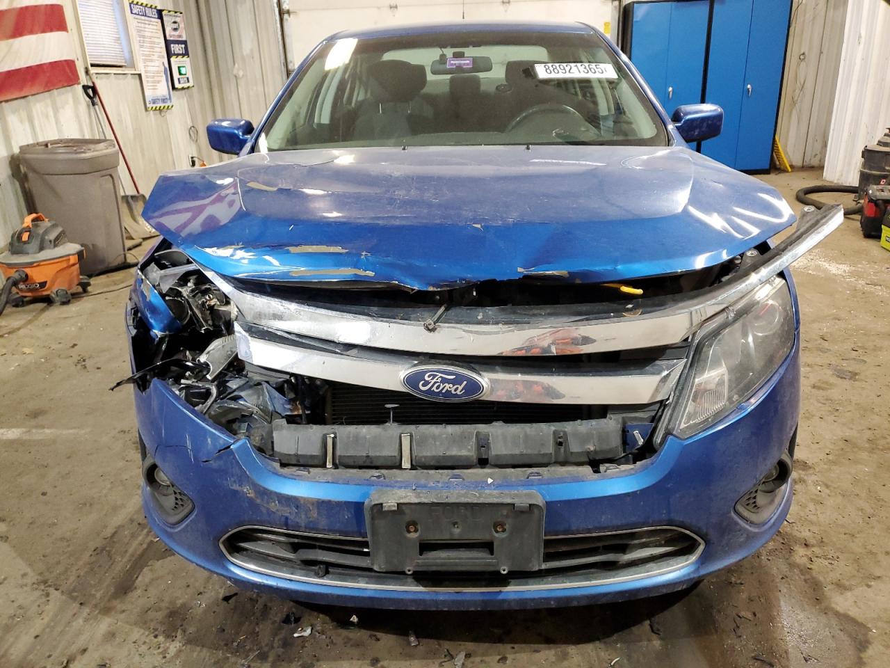 2011 Ford Fusion - Image 5