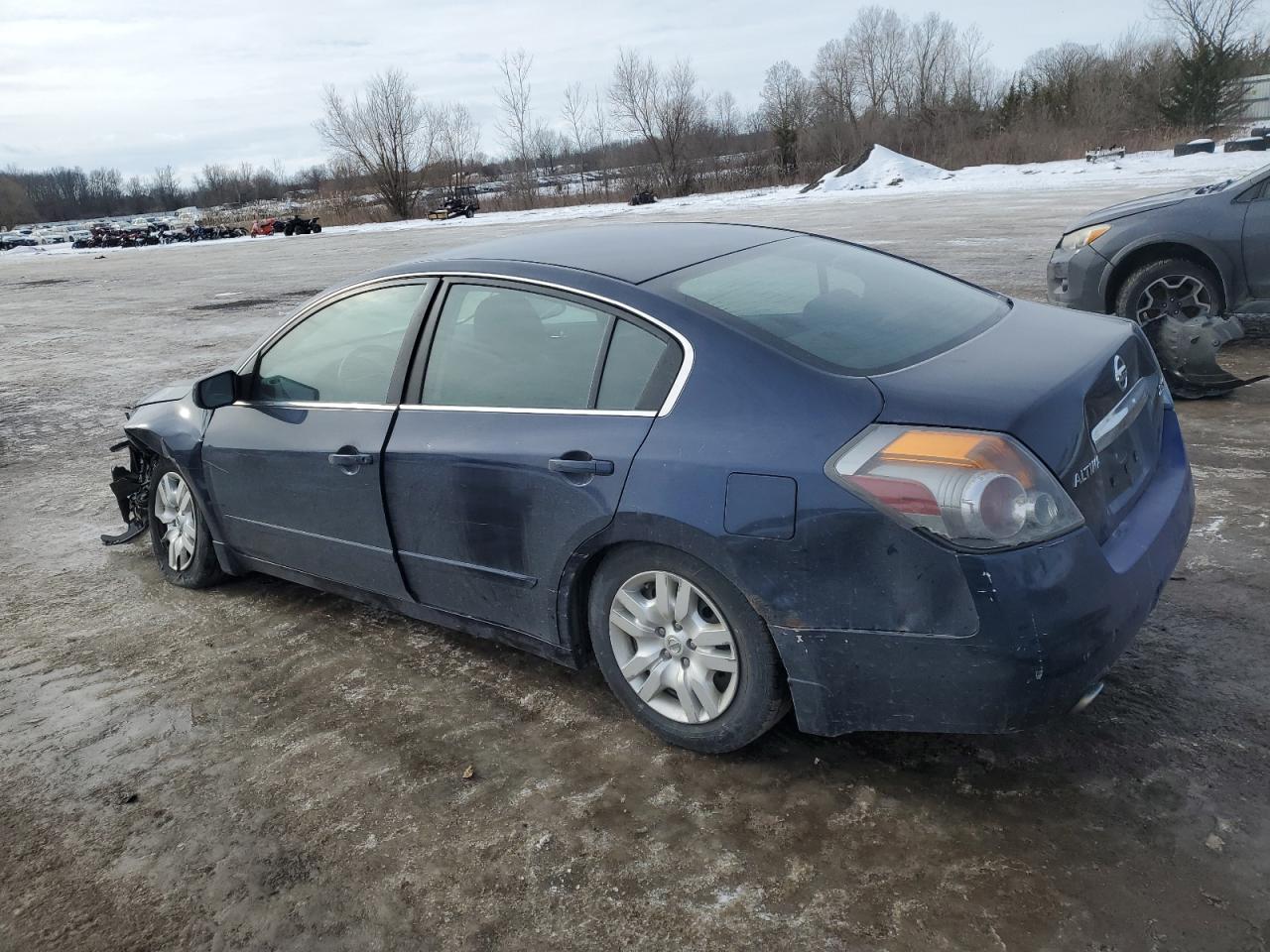 2010 Nissan Altima - Image 2