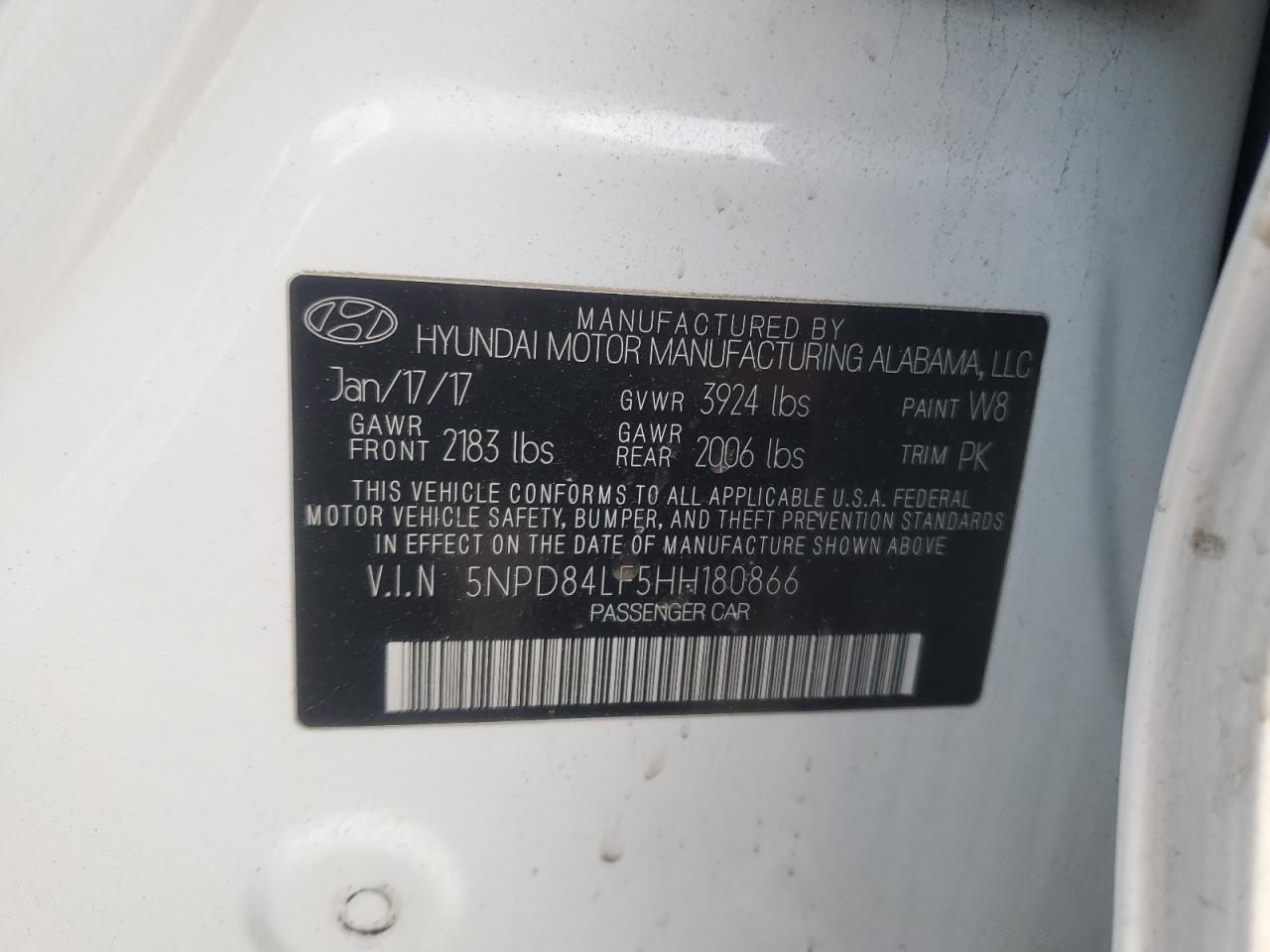 2017 Hyundai Elantra - Image 12