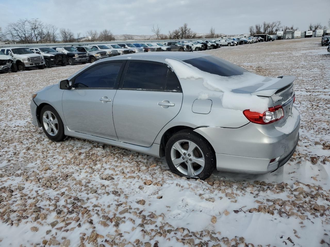 VIN 5YFBU4EE4DP098387 2013 TOYOTA COROLLA no.2