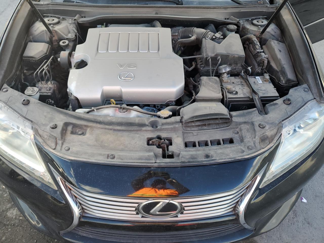 2013 Lexus ES - Image 11