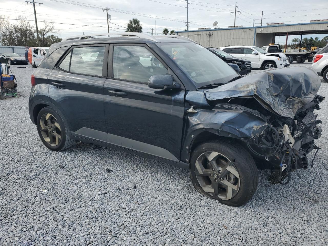 2020 Hyundai Venue - Image 4
