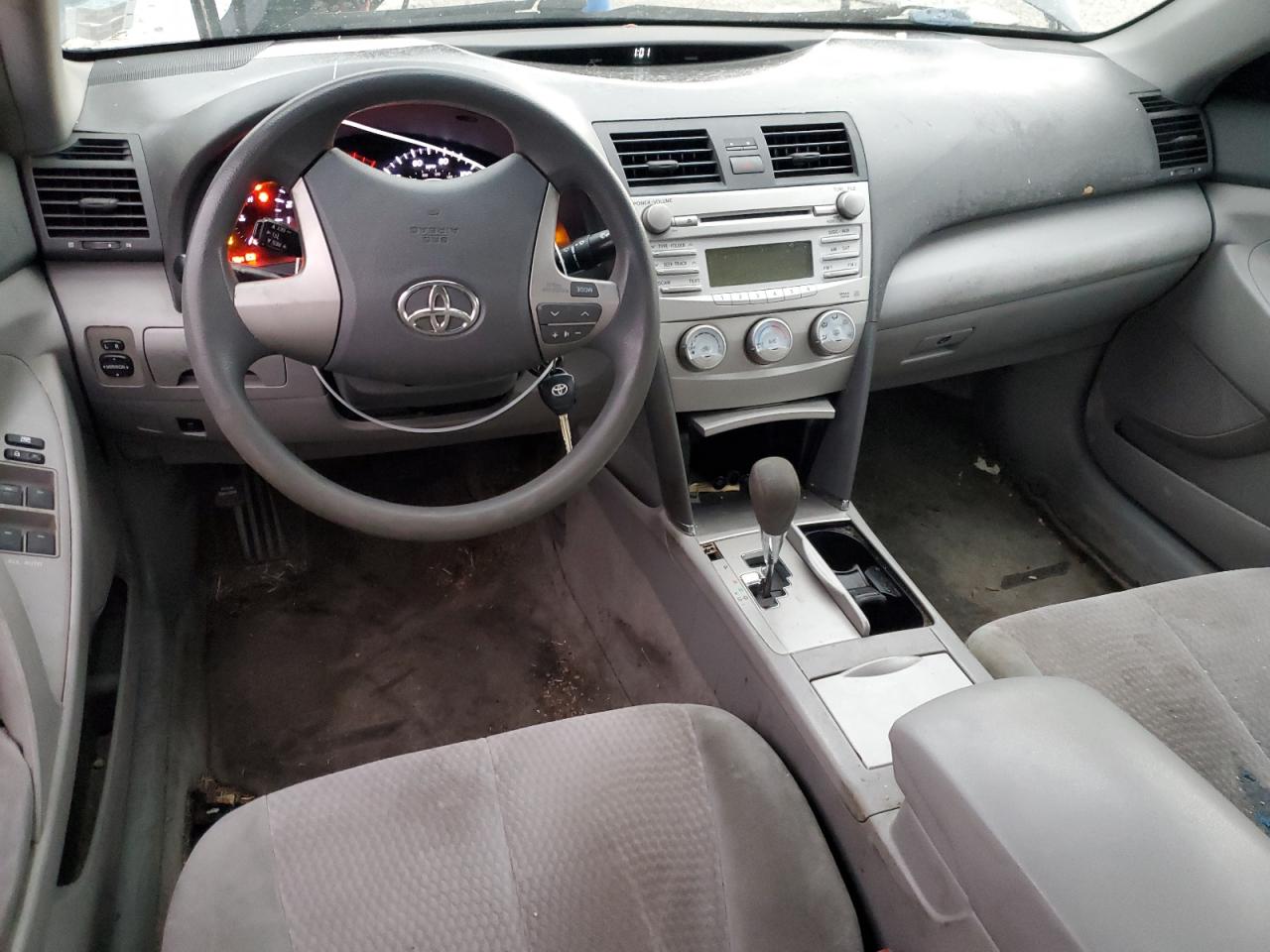 2010 Toyota Camry - Image 8