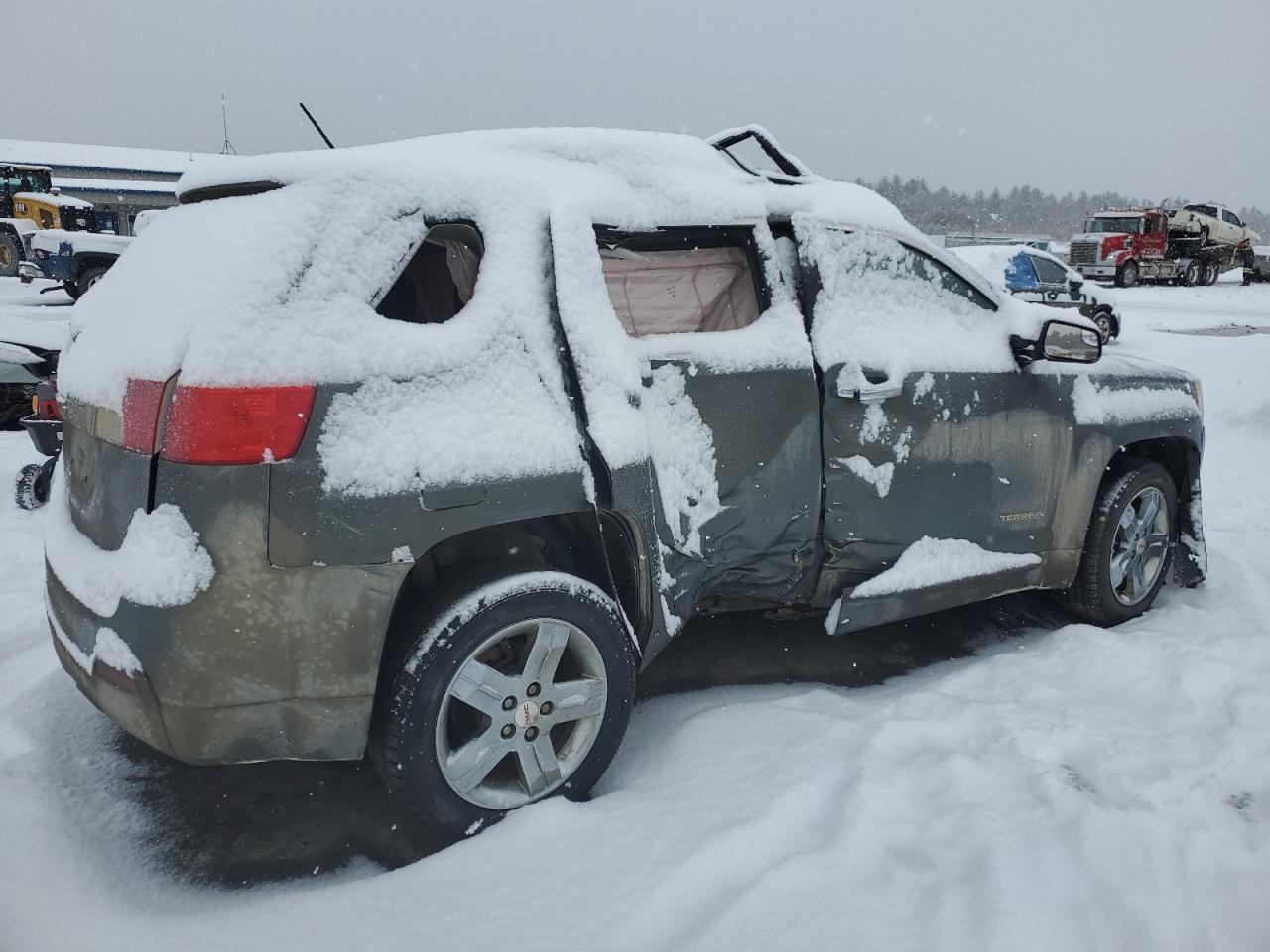 2013 GMC Terrain - Image 3
