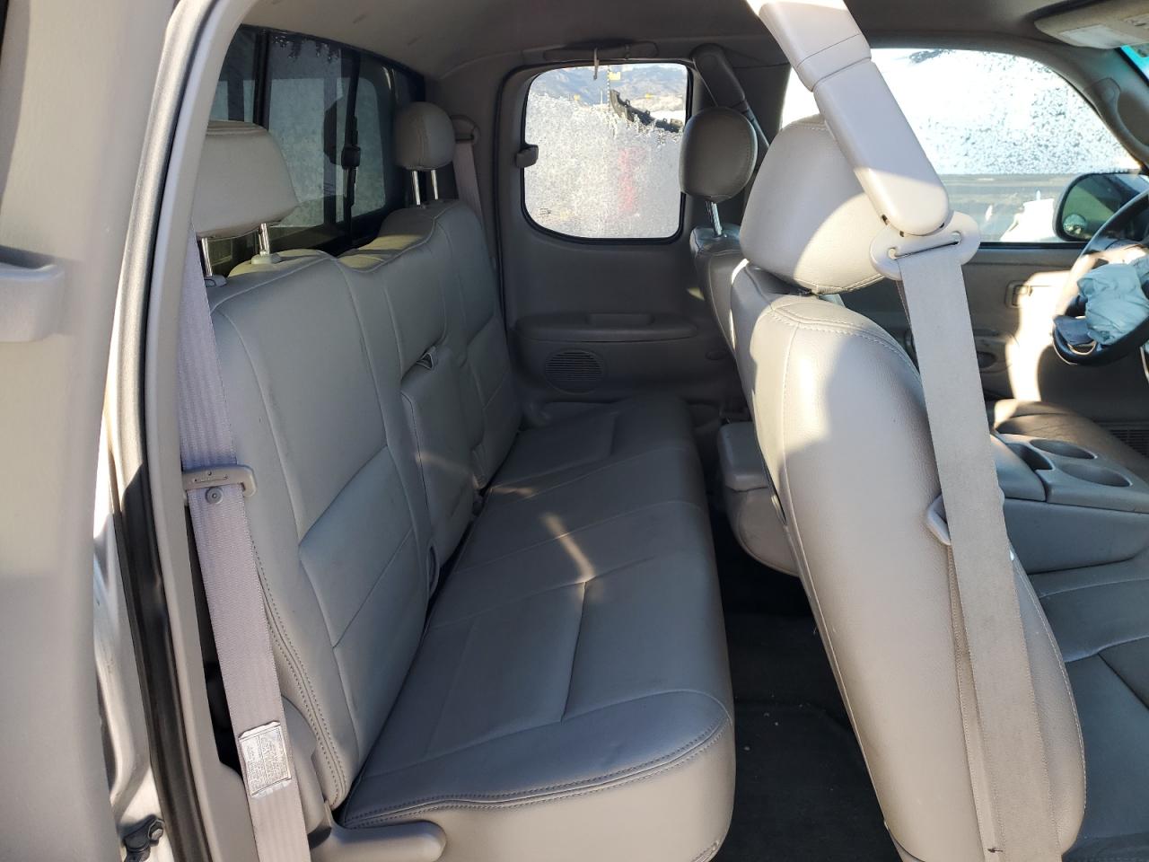 2002 Toyota Tundra - Image 10