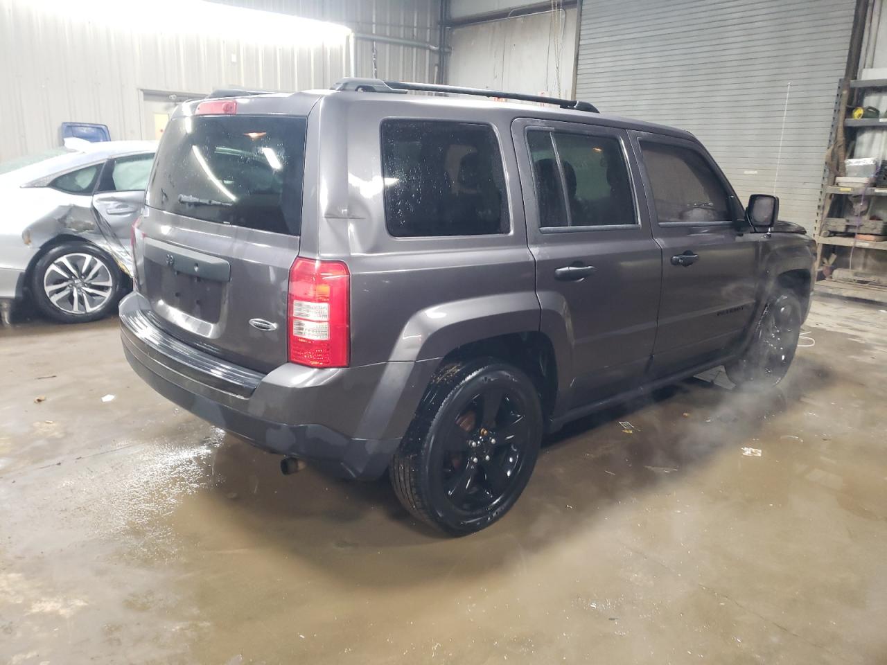 2015 Jeep Liberty (Patriot) - Image 3