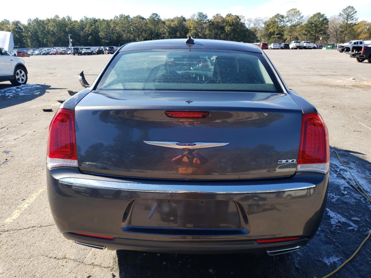 2019 Chrysler 300 - Image 6