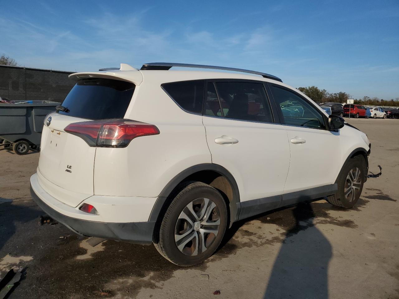 2016 Toyota RAV 4 - Image 3