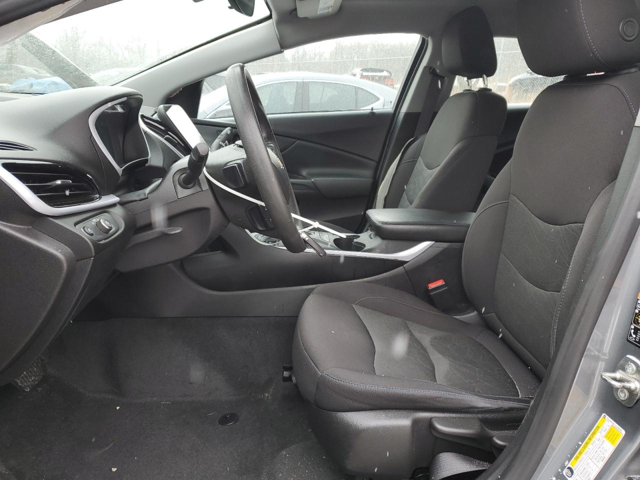 2018 Chevrolet Volt - Image 7