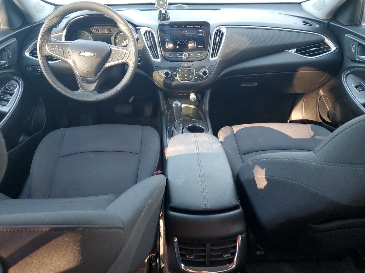 2019 Chevrolet Malibu - Image 8