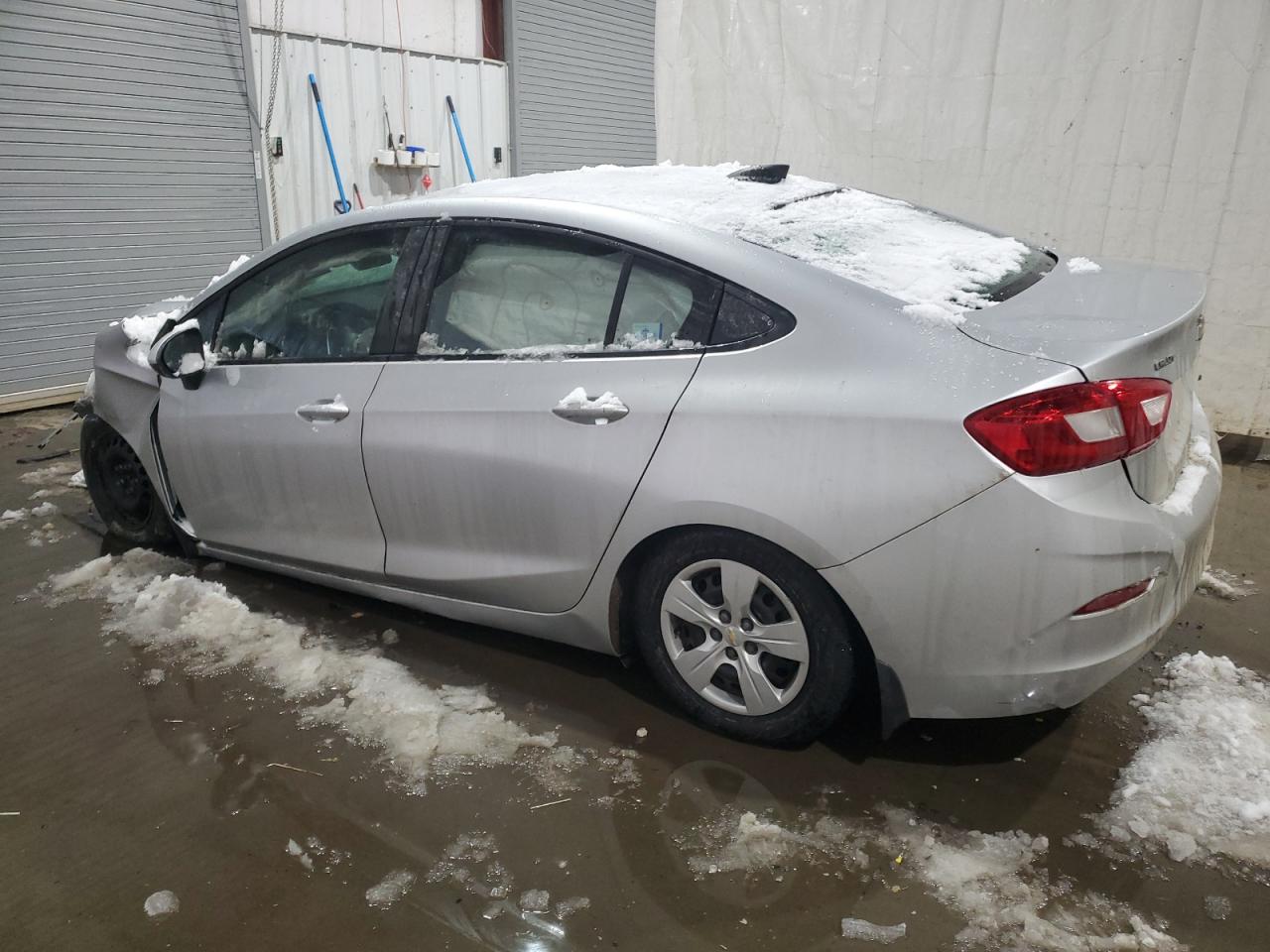 2017 Chevrolet Cruze - Image 2