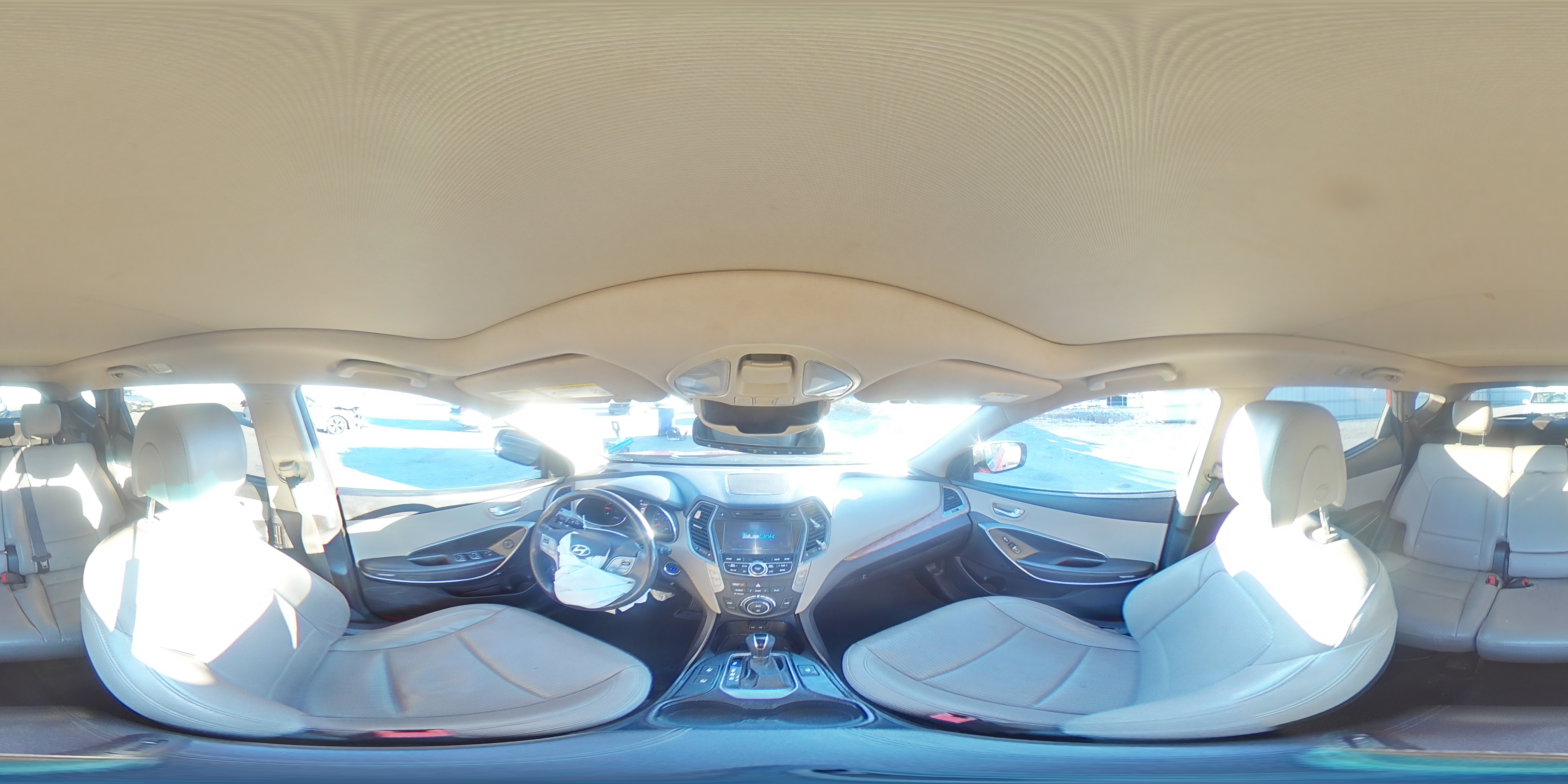 2014 Hyundai Santa Fe - Image 14