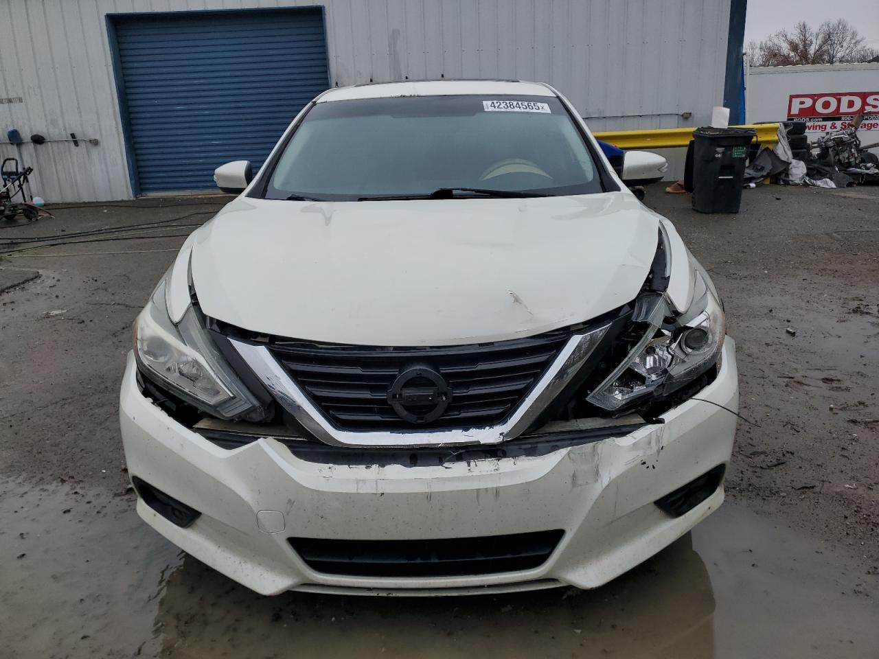 2017 Nissan Altima - Image 5