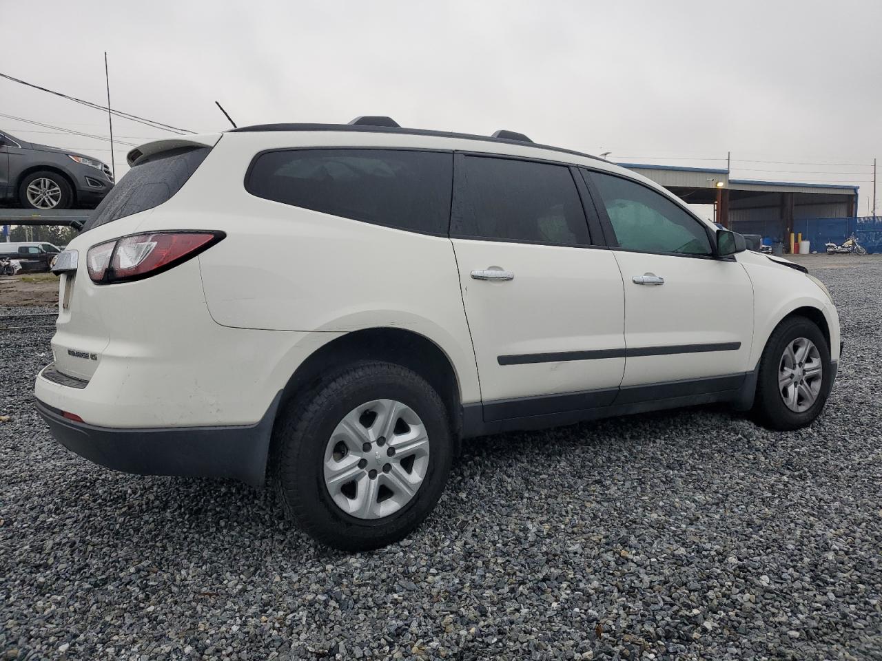 2014 Chevrolet Traverse - Image 3