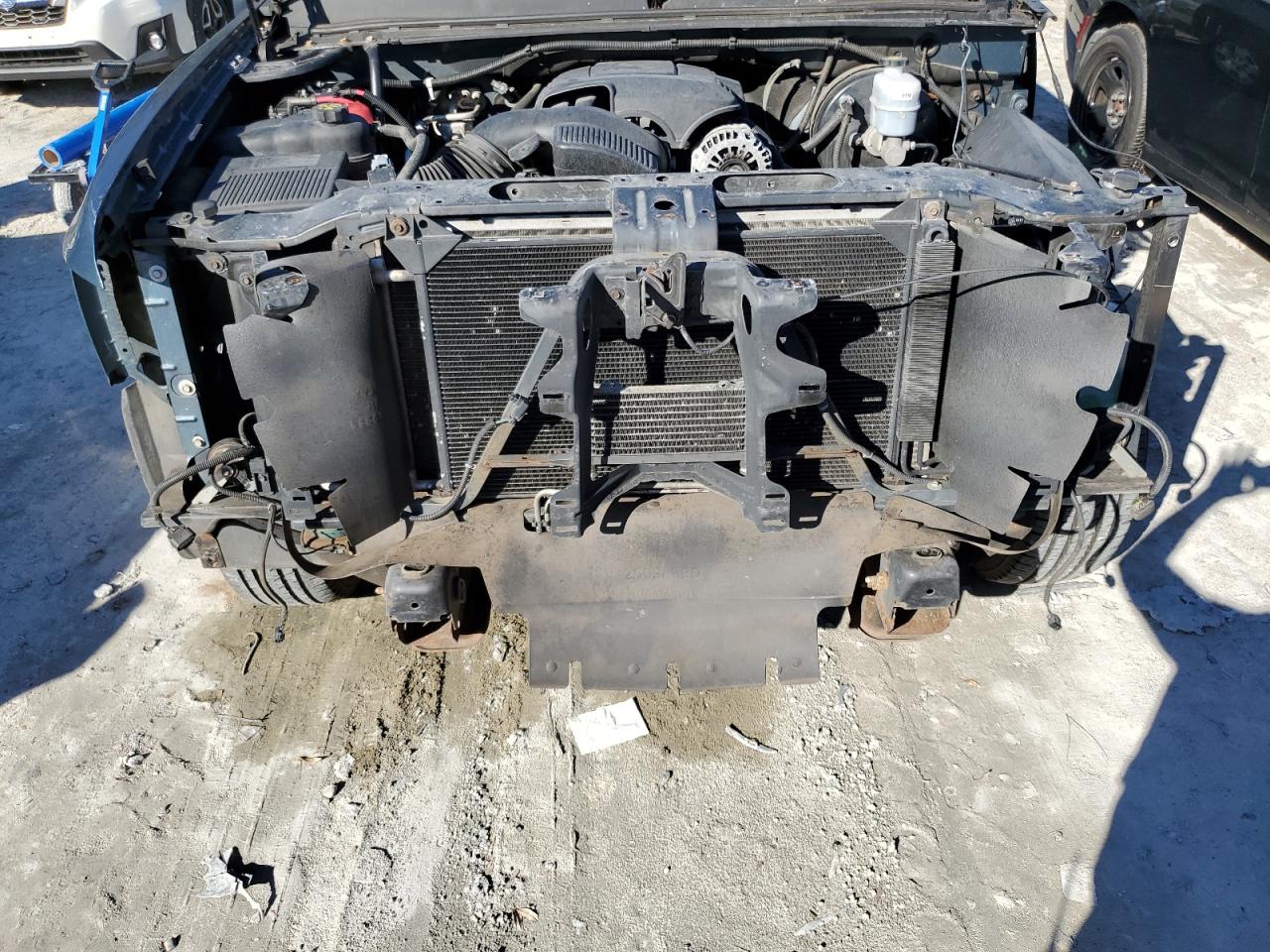 2011 Chevrolet Silverado - Image 11