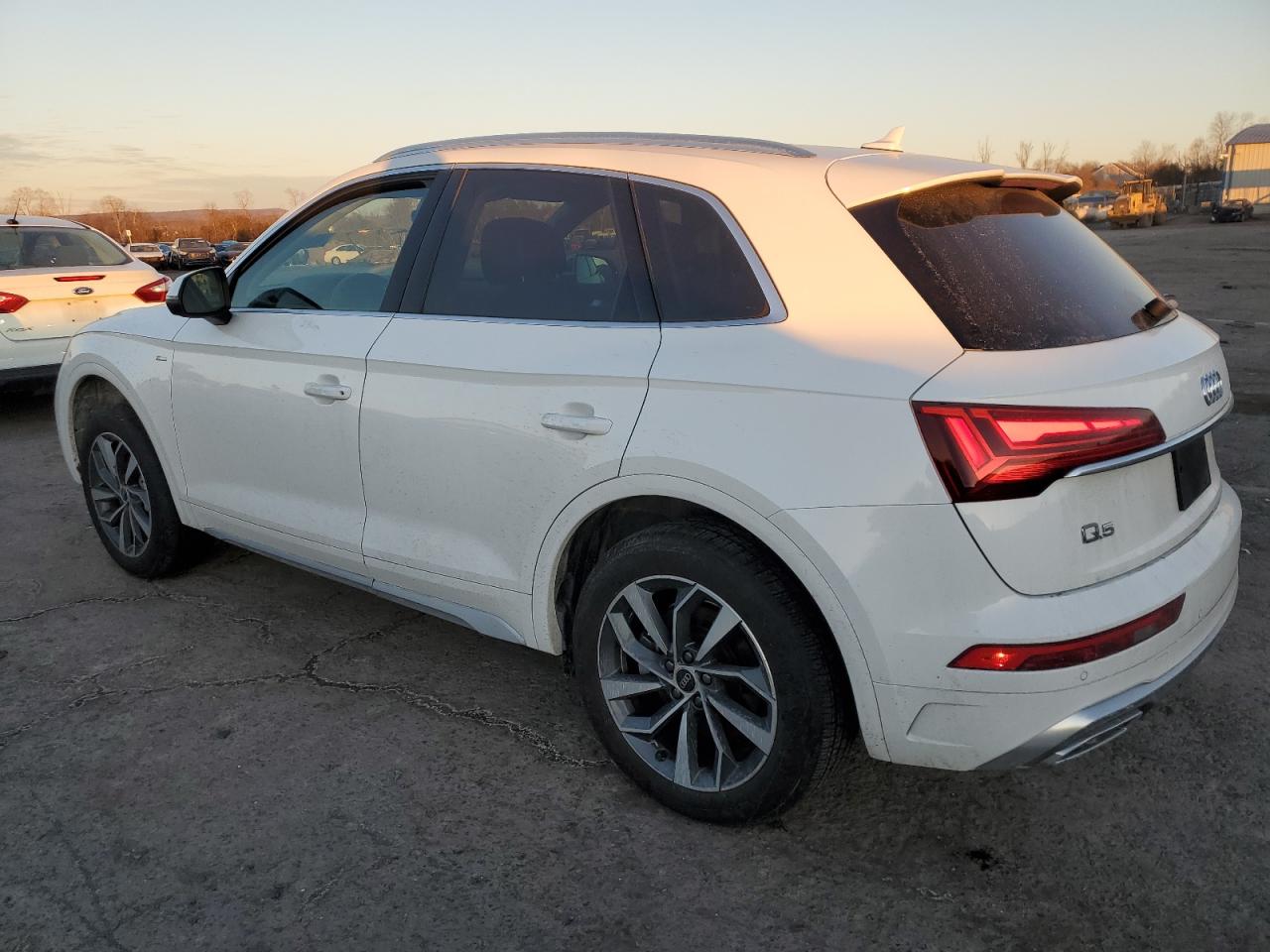 2023 Audi Q5 - Image 2