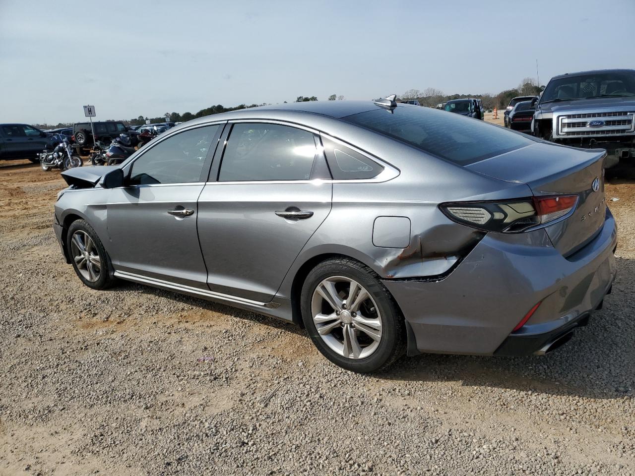 2018 Hyundai Sonata - Image 2