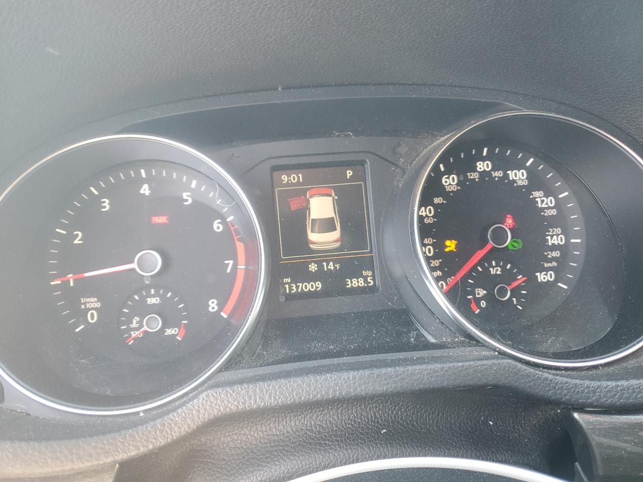 2017 Volkswagen Passat - Image 9