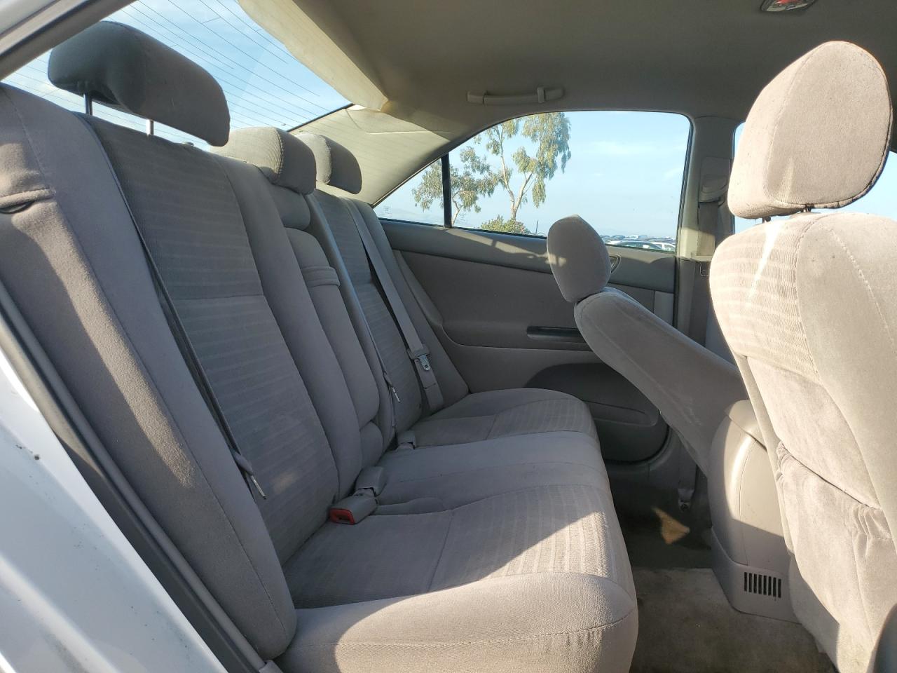 2006 Toyota Camry - Image 10