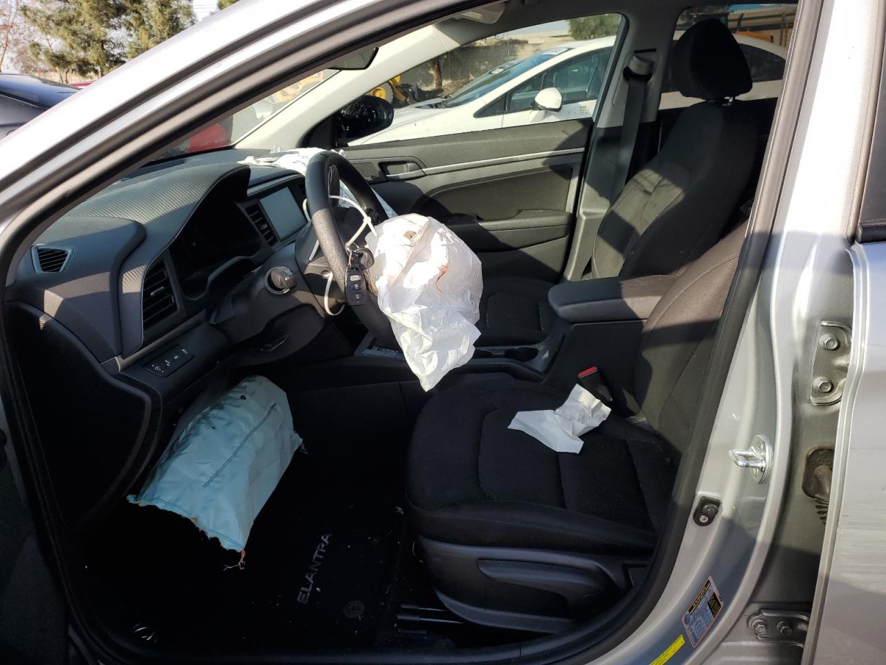 2020 Hyundai Elantra - Image 7