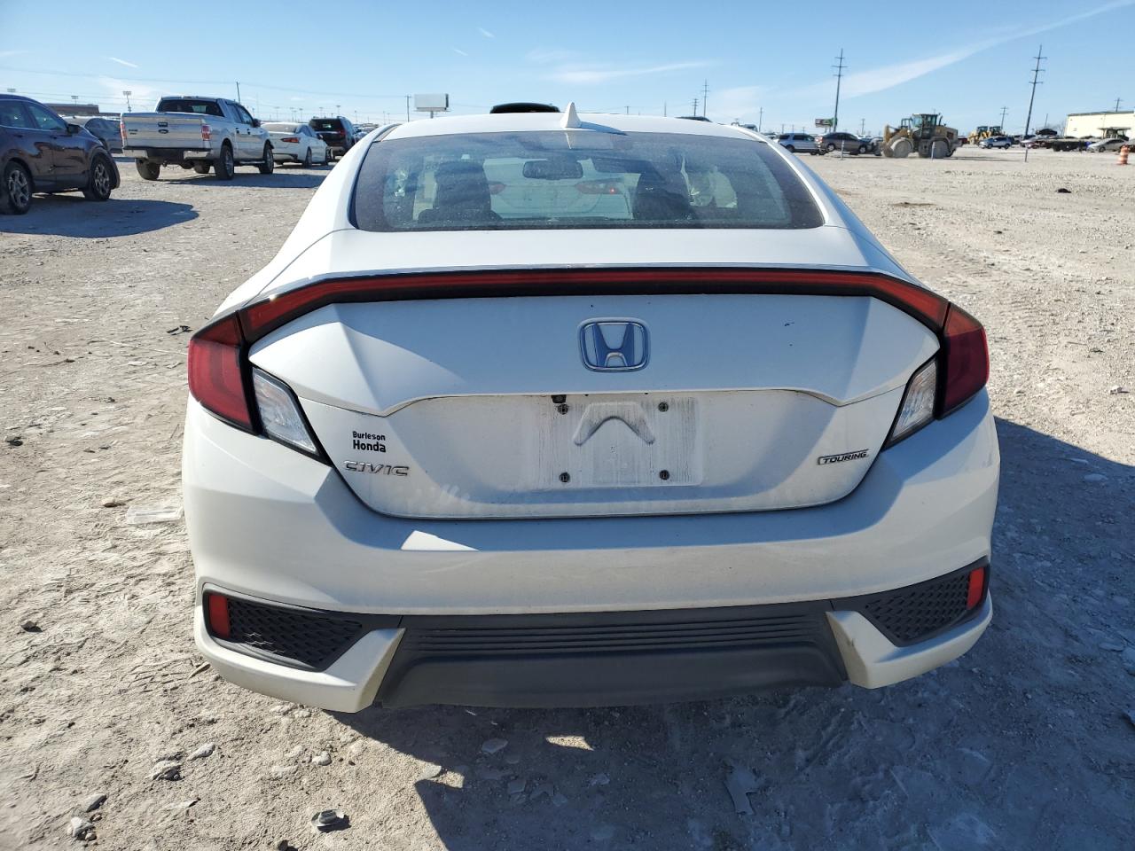 2018 Honda Civic Touring VIN: 2HGFC3B90JH353206 Lot: 87625565