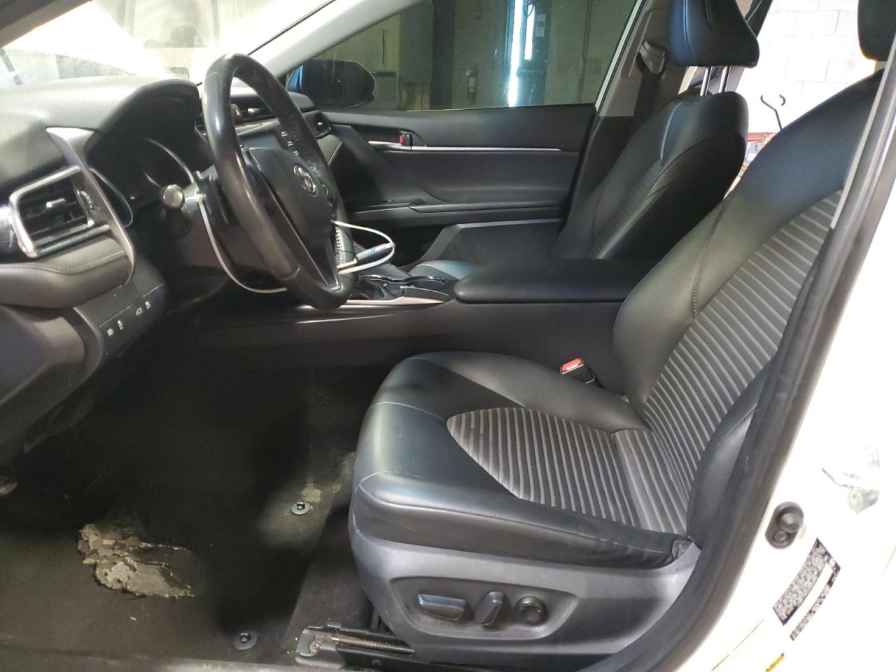 2018 Toyota Camry - Image 7