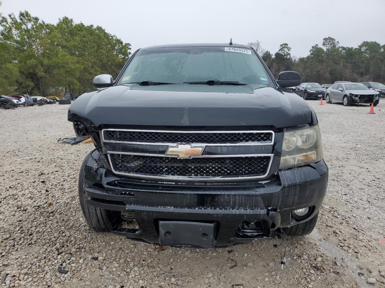 2009 Chevrolet Suburban - Image 5