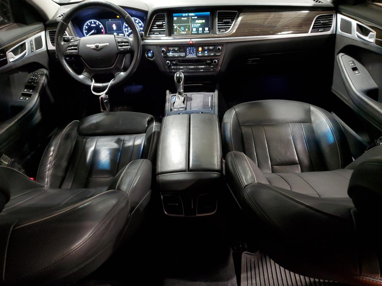 2016 Hyundai Genesis - Image 8