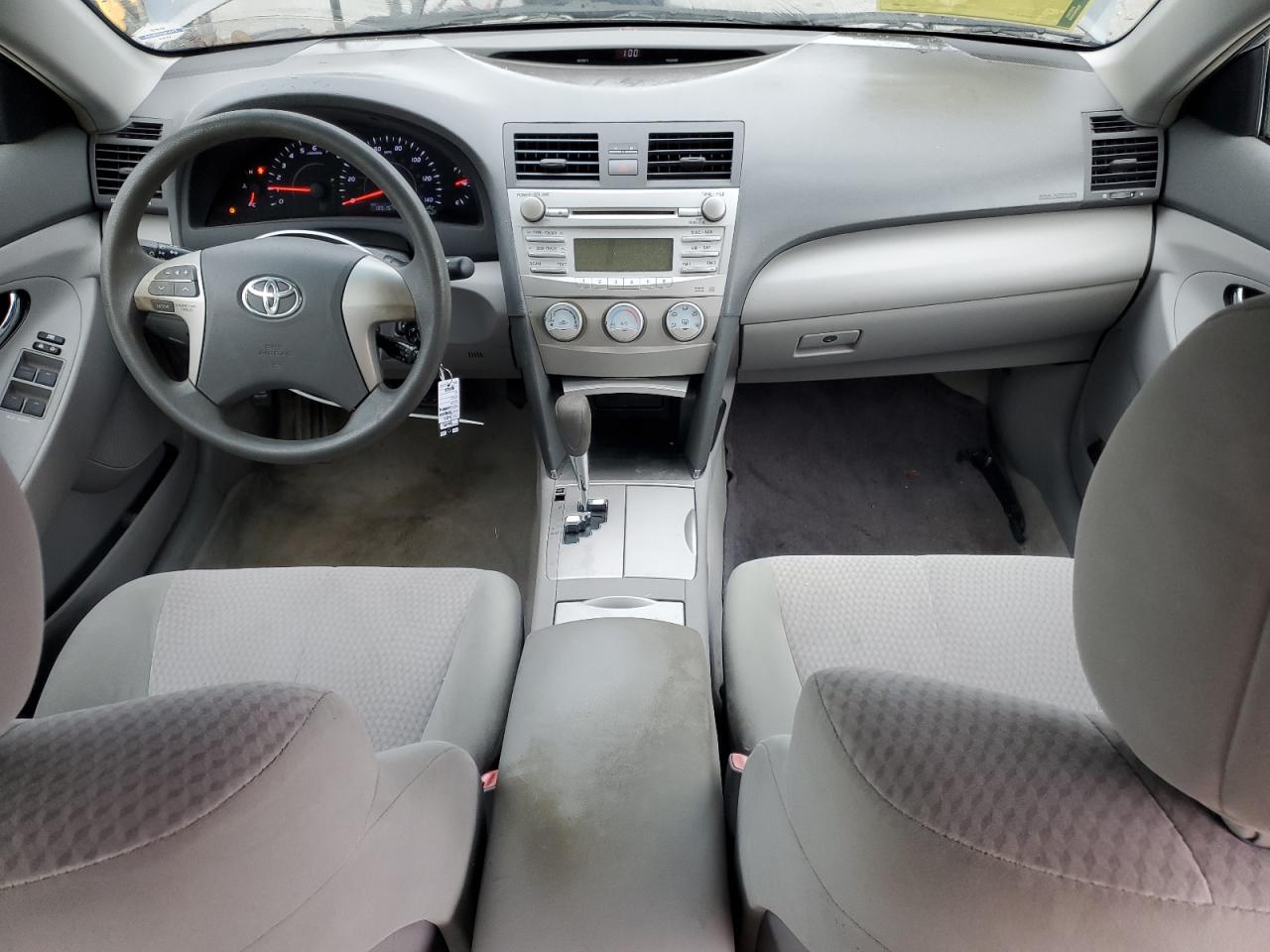 2011 Toyota Camry - Image 8