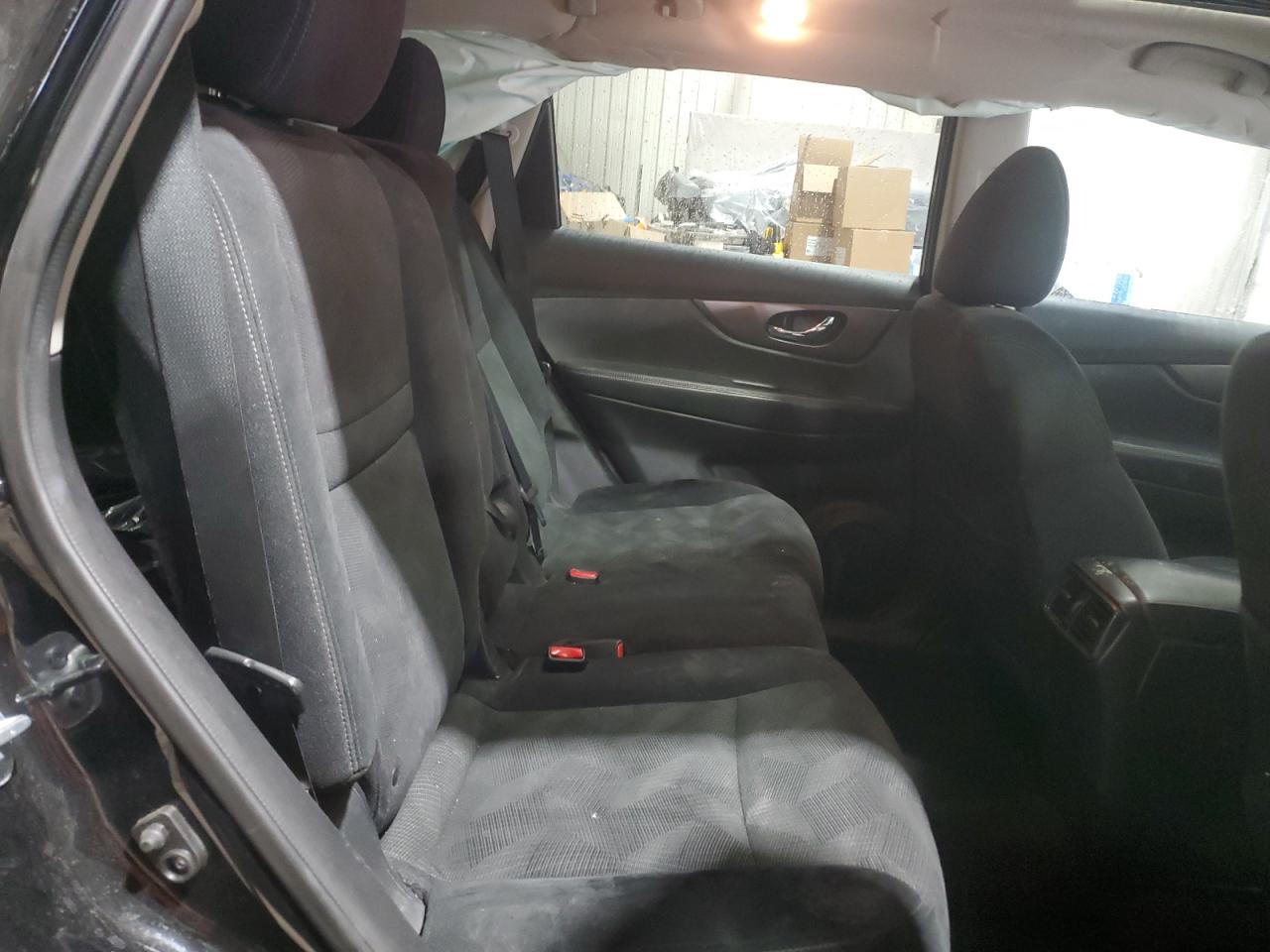 2015 Nissan Rogue - Image 11