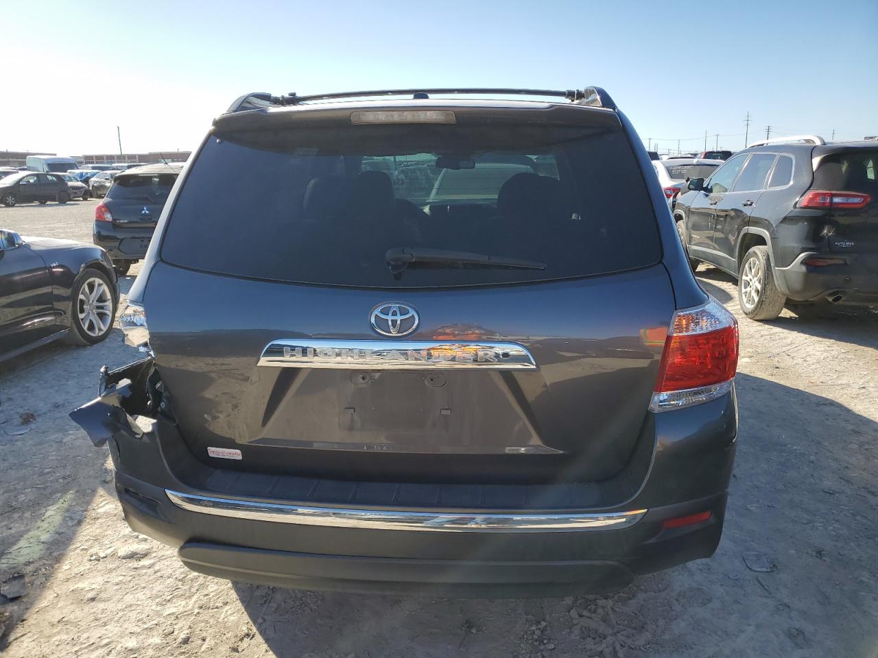 2013 Toyota Highlander - Image 6