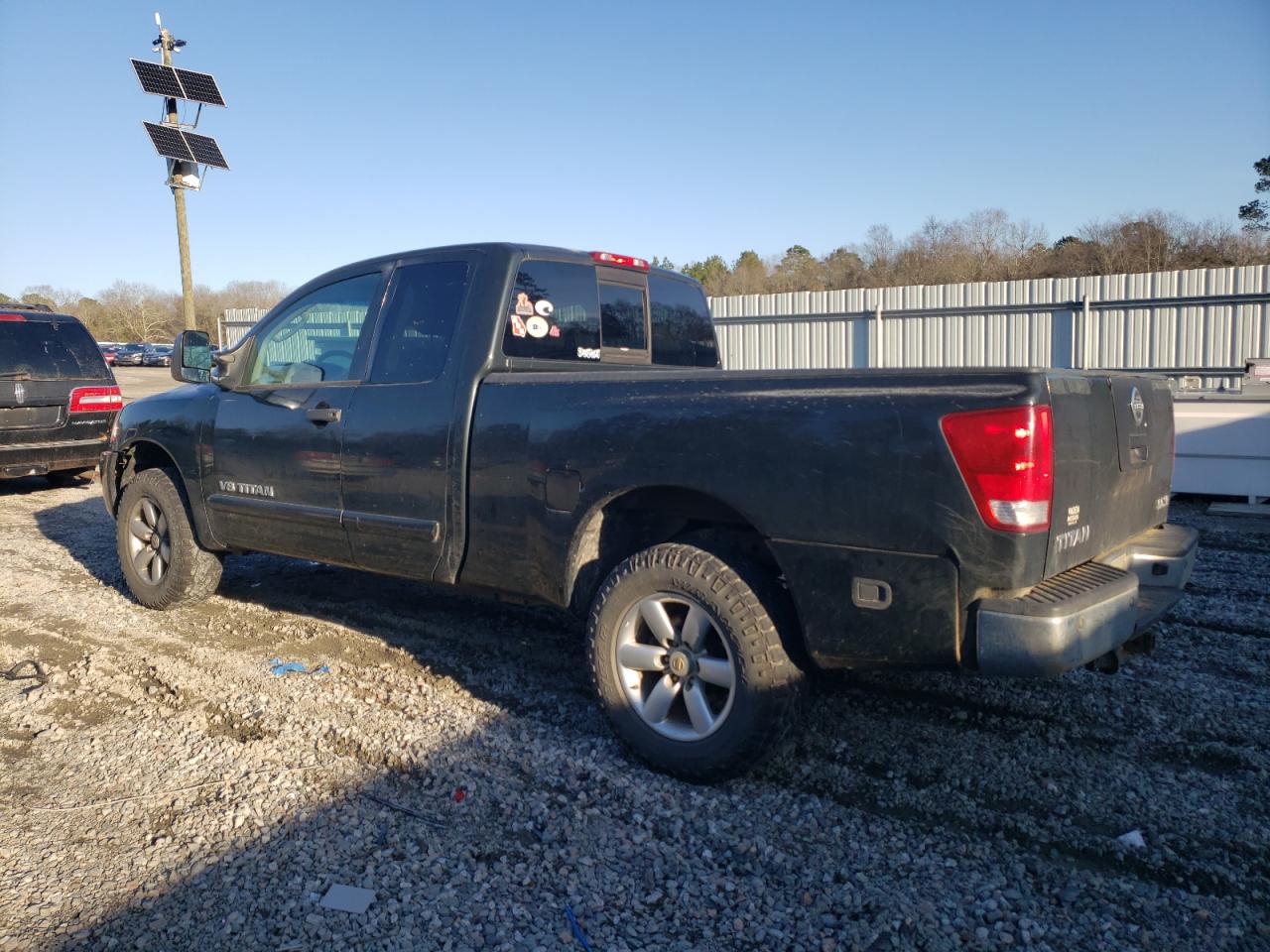 2008 Nissan Titan - Image 2