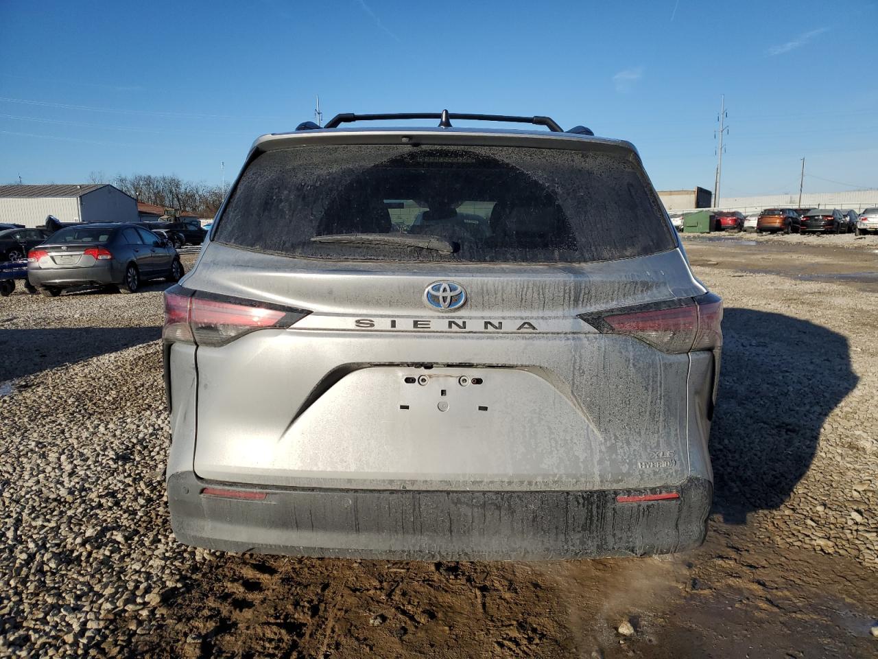 2022 Toyota Sienna - Image 6