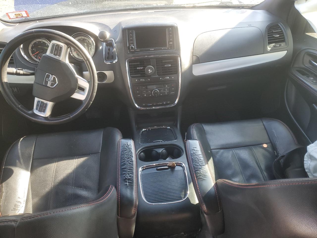 2019 Dodge Caravan - Image 8