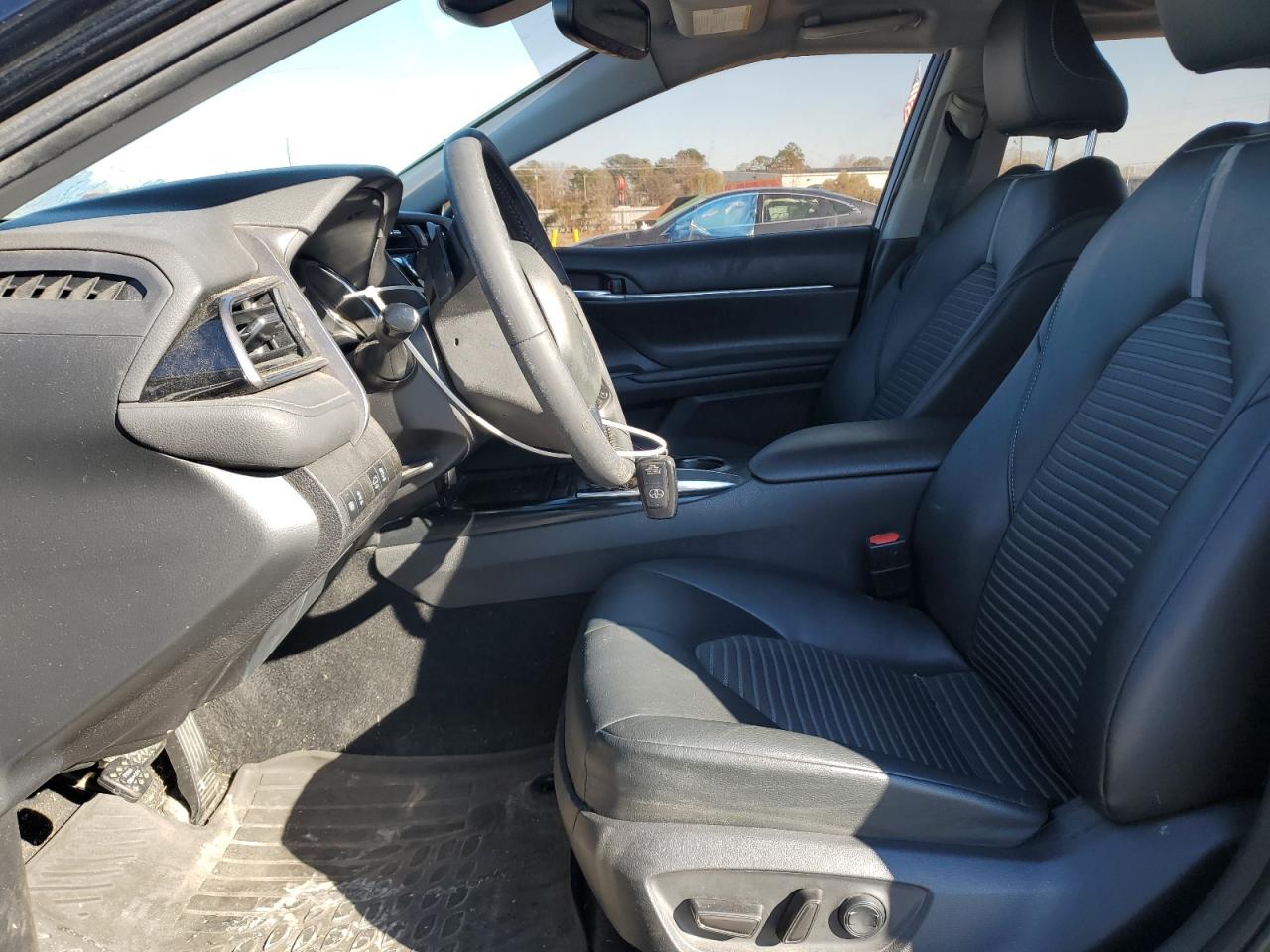 2020 Toyota Camry - Image 7