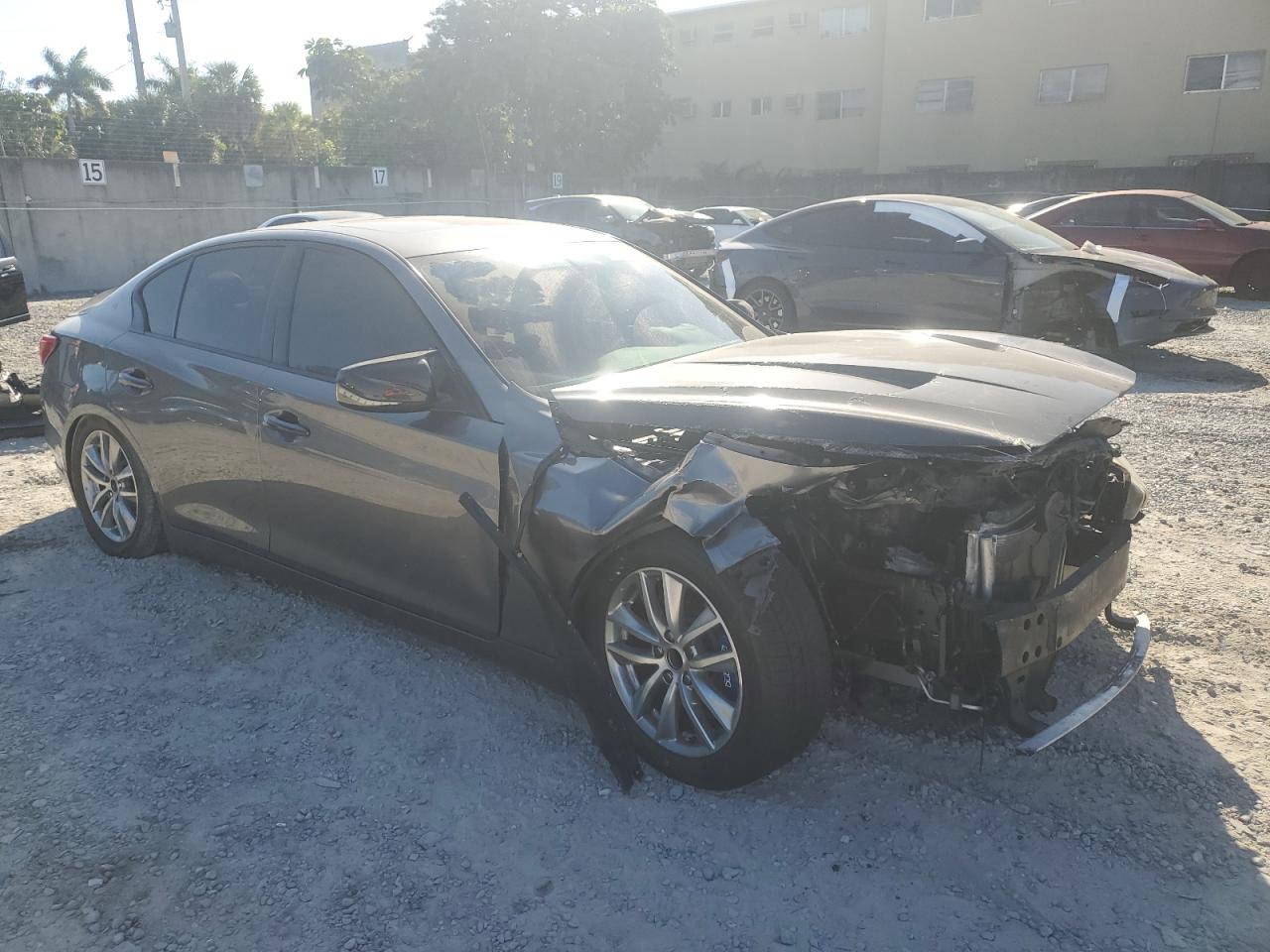 VIN JN1BV7AP7FM334724 2015 INFINITI Q50 no.4