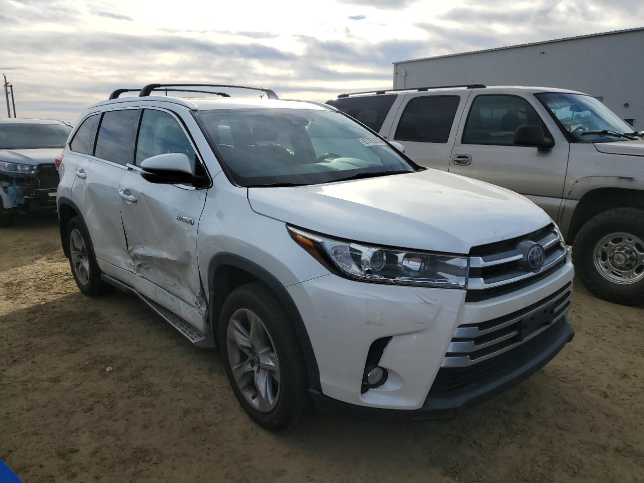 VIN 5TDDGRFH3HS021853 2017 TOYOTA HIGHLANDER no.4