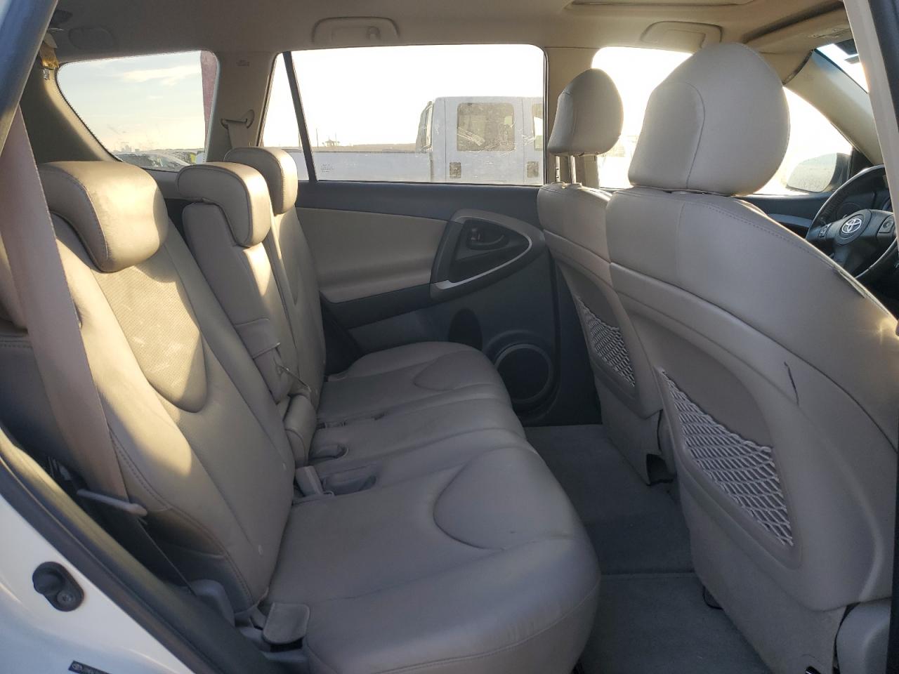 2008 Toyota RAV 4 - Image 11