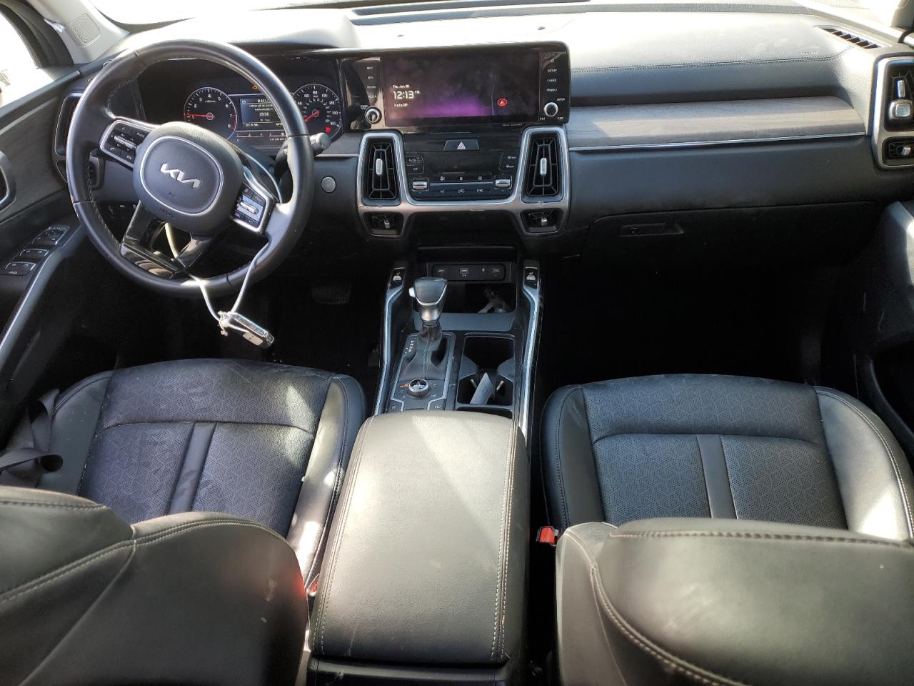 2023 Kia Sorento - Image 8