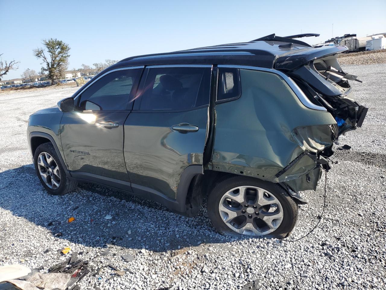 2020 Jeep Compass - Image 2