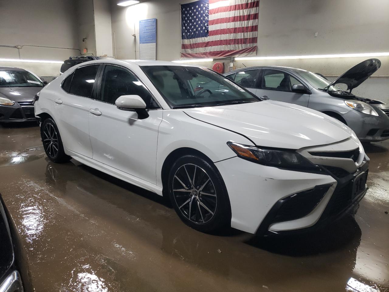 2022 Toyota Camry - Image 4