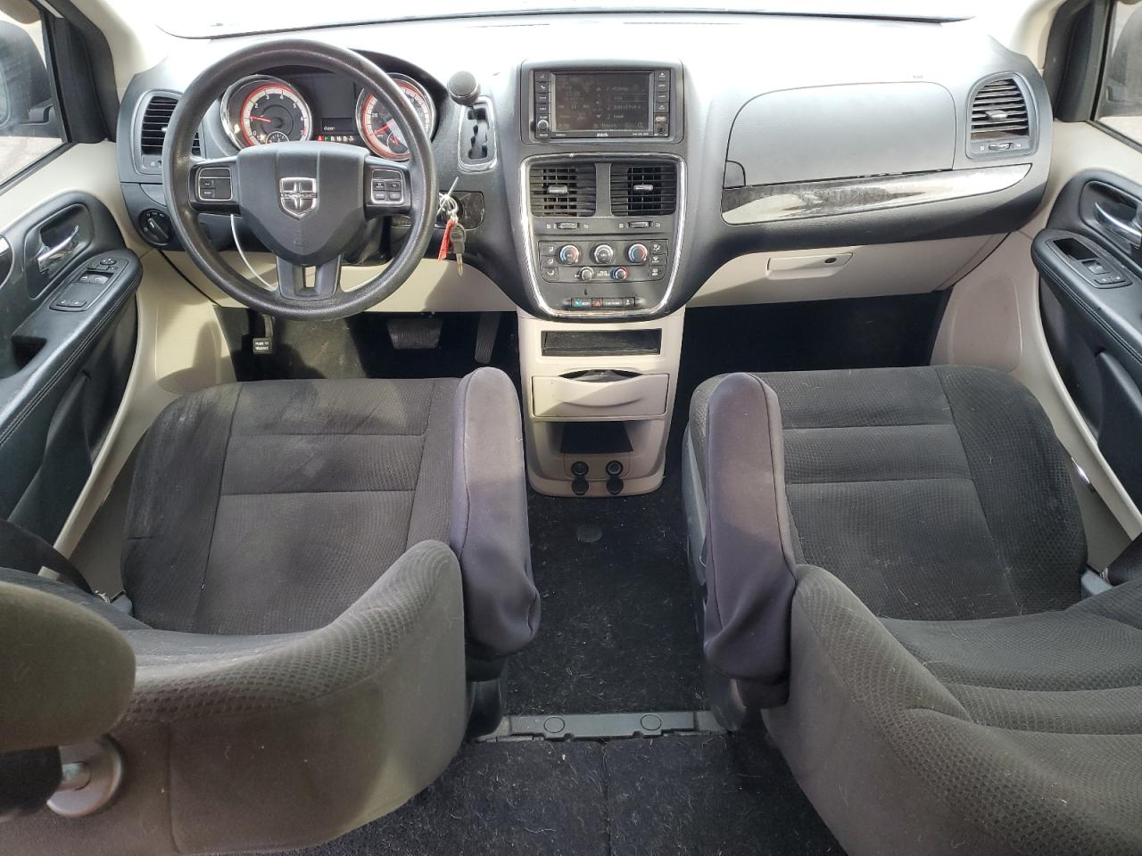 2015 Dodge Caravan - Image 8