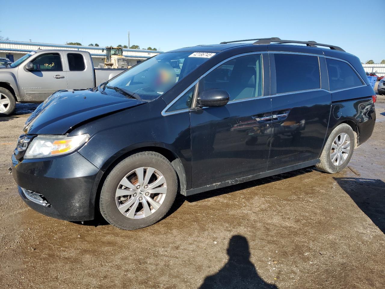 2014 Honda Odyssey - Image 1